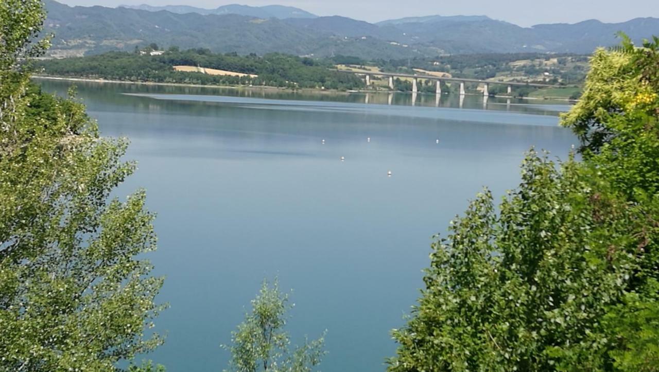 Attico A Barberino Di Mugello Appartement Buitenkant foto